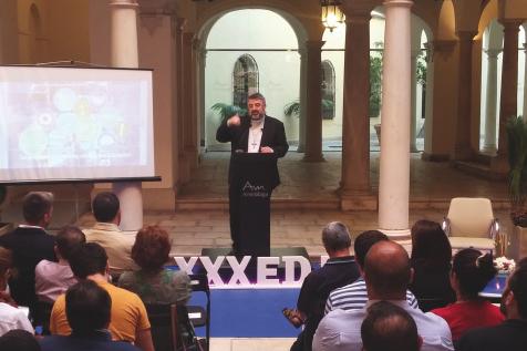 Mons. Carlos Escribano: «Mi vocación sacerdotal surgió en una JMJ»