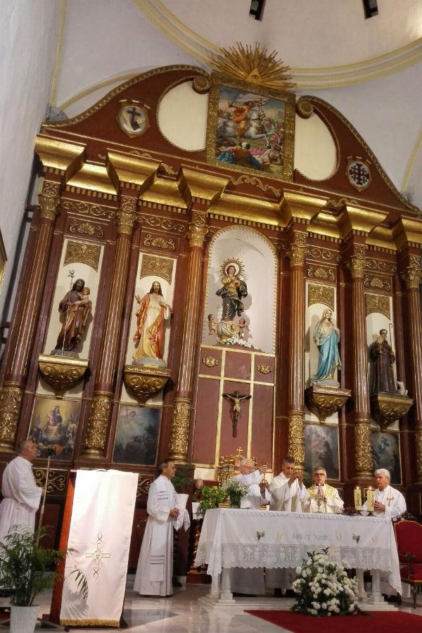 Vélez-Málaga celebra la festividad del Corpus Christi //A. REYES