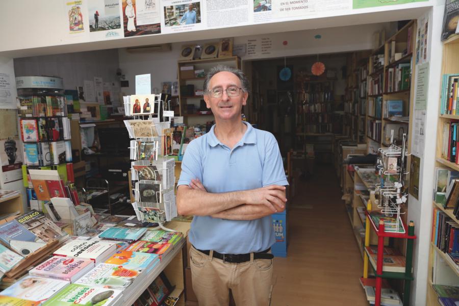 Enrique Ortigosa, "Librería Renacer" // S. FENOSA