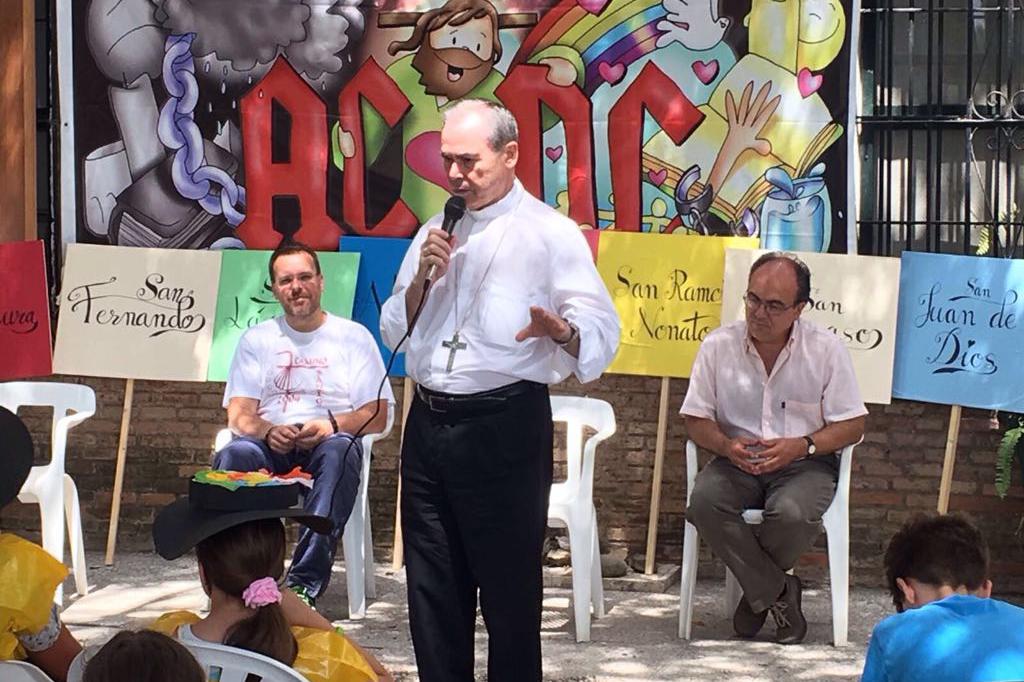 El Obispo visita los campamentos diocesanos