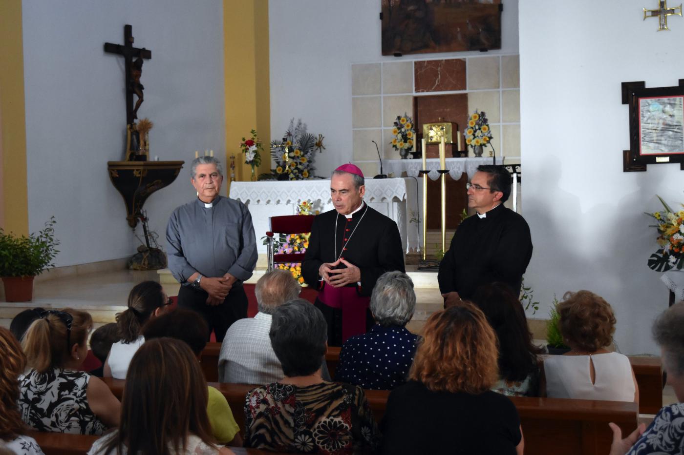 Asamblea parroquial en Sierra de Yeguas, durante la Visita Pastoral