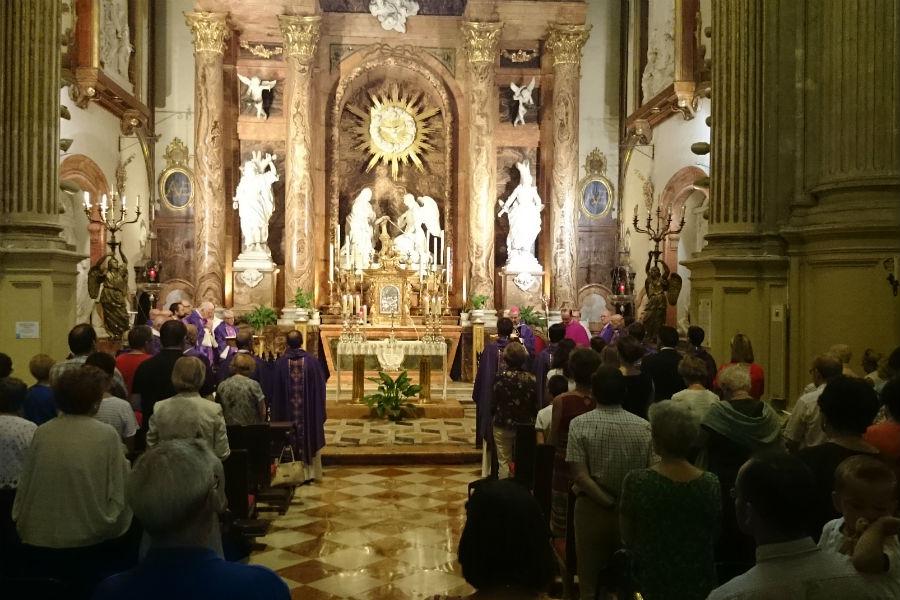 Misa en el primer aniversario de D. Alfonso Fernández-Casamayor