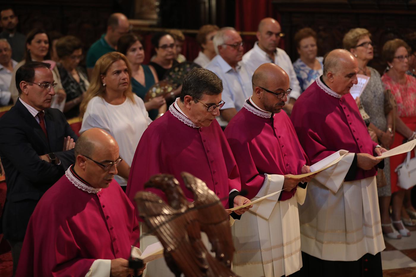 Los nuevos canónigos de la Catedral toman posesión