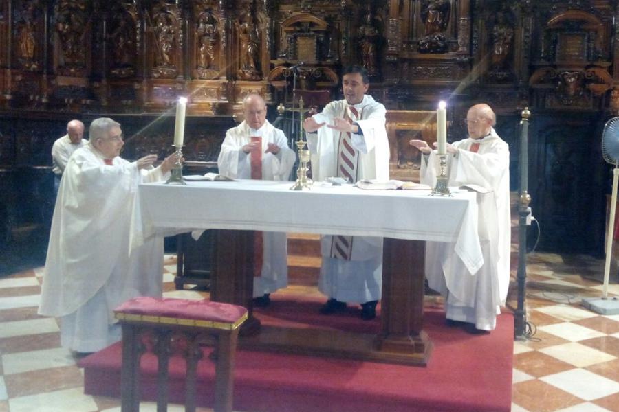 Eucaristía en el coro de la Catedral con motivo del 70 aniversario de la llegada a Málaga del Cardenal Ángel Herrera Oria como obispo