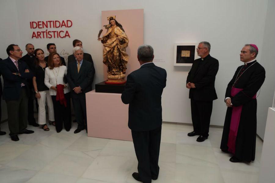 Momento de la visita guiada durante la inauguración// S.FENOSA