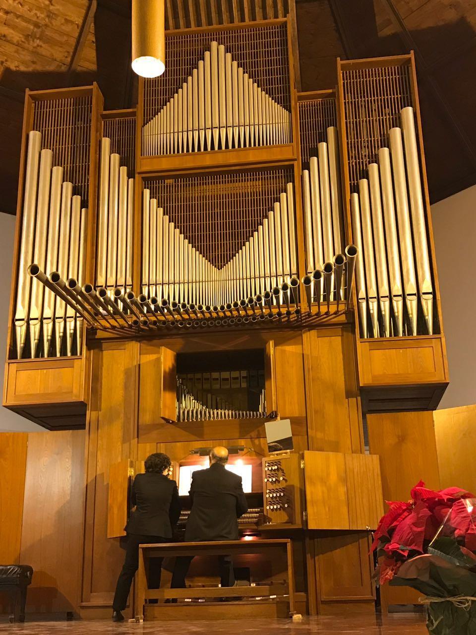 Momento del concierto de Adalberto Martínez Solaesa en Beirut