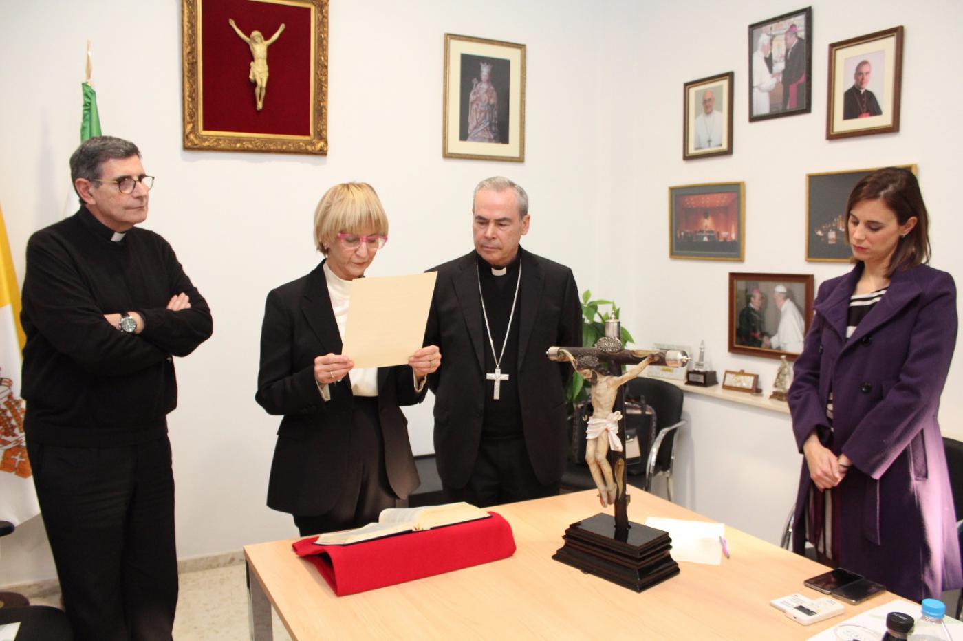 Toma de posesión de Inmaculada Román como Patrono de la Fundación Victoria