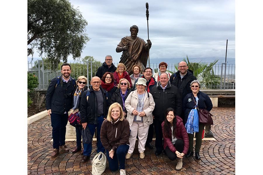 Peregrinos en el Monte de las Bienaventuranzas // J. ROSALES