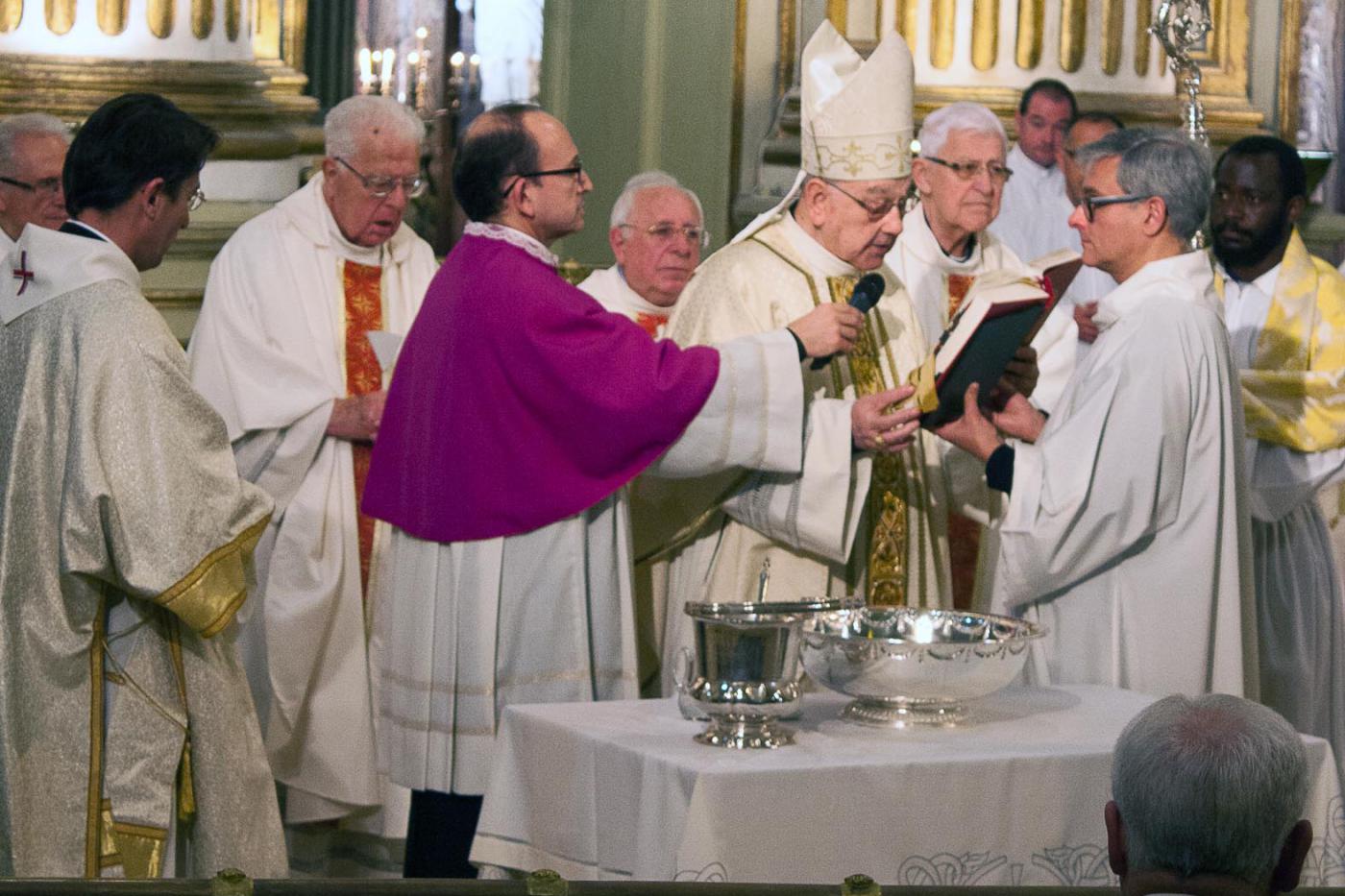 Solemne Vigilia Pascual 2018 en la Catedral de Málaga // M. ZAMORA