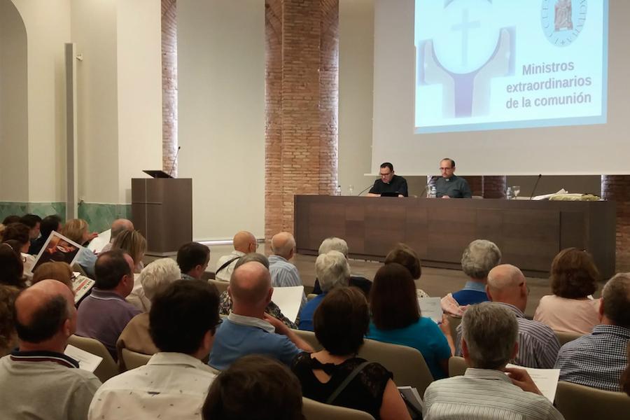 Curso Diocesano para Ministros Extraordinarios de la Comunión // Equipo Diocesano de Liturgia
