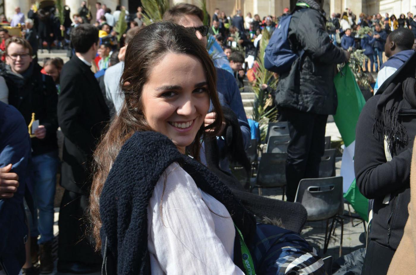 Clara Colmenero: «Los jóvenes anhelamos una Iglesia auténtica»