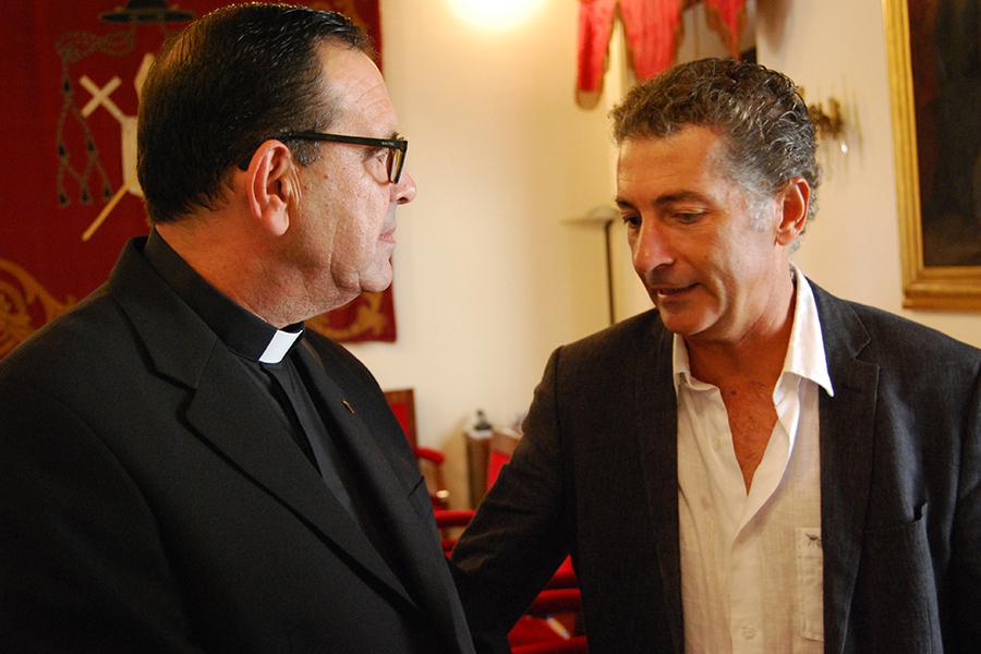 Rafael Carmona con Chico Banderas, Presidente de la Fundación Lágrimas y Favores