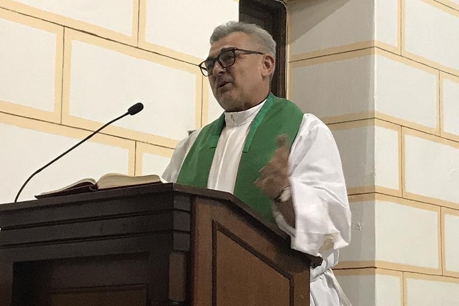 Eduardo Resa, en la Eucaristía de despedida de Roberto Rojo como vicario territorial de Melilla