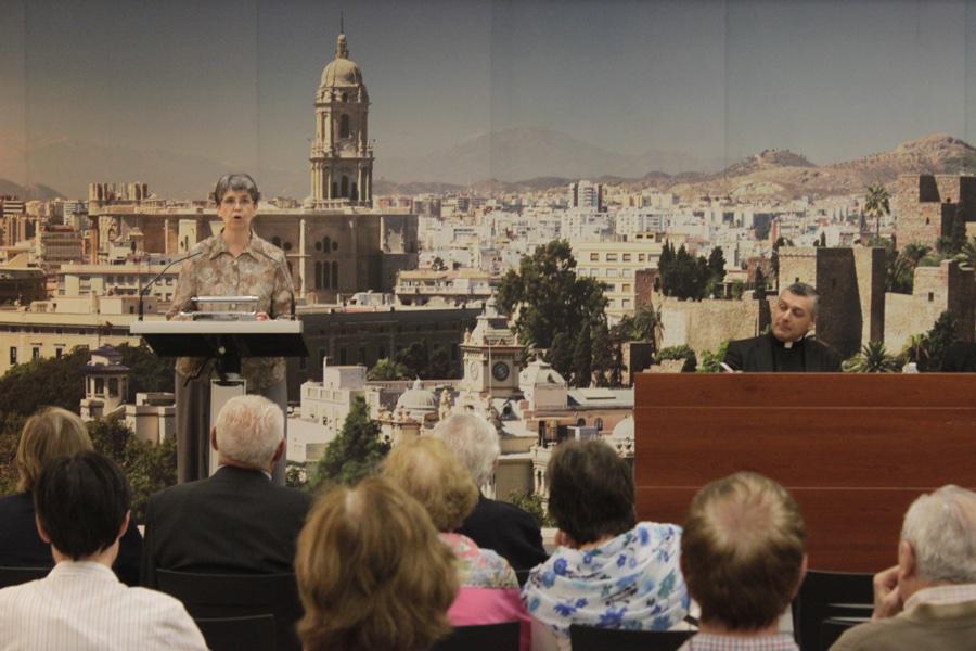 Presentación de la biografía del Padre Arnaiz de Alberto José González Chaves