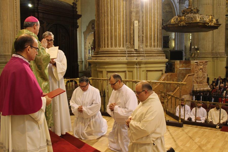 Ordenación de diáconos y ministerio de Lector y Acólito en la Catedral