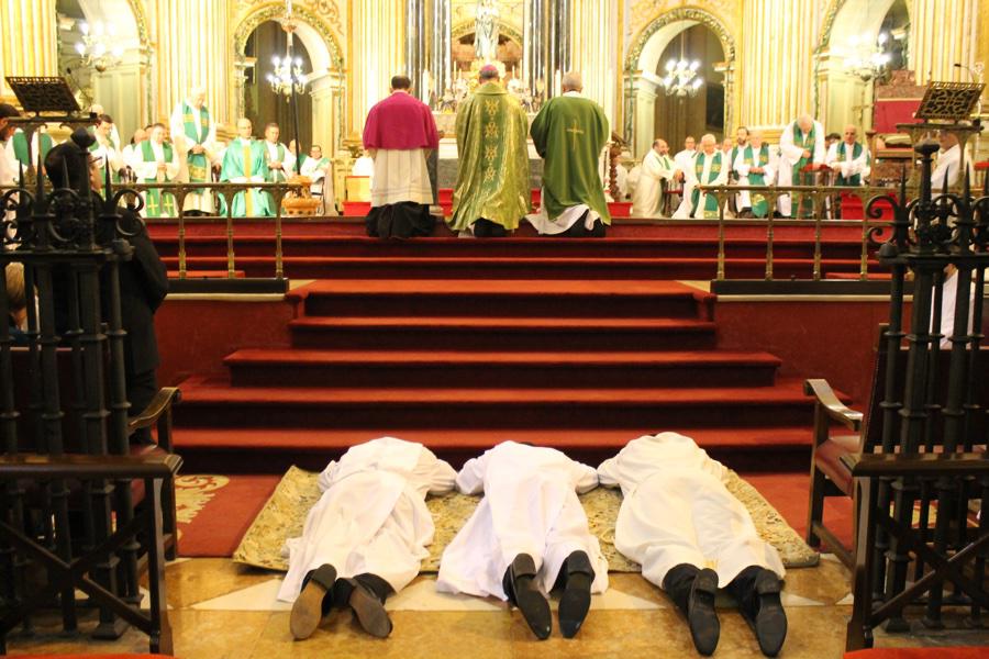 Ordenación de diáconos y ministerio de Lector y Acólito en la Catedral