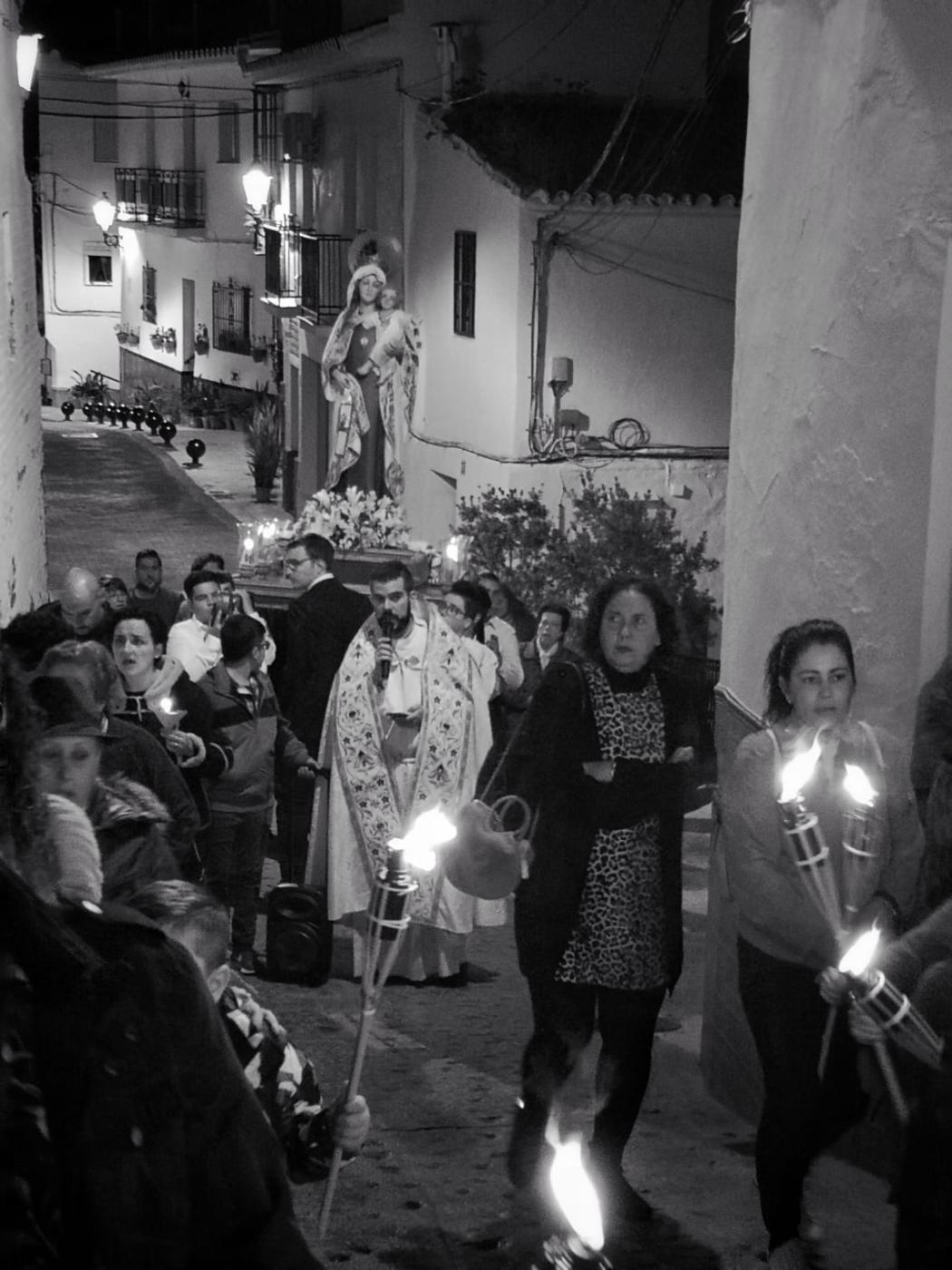 Triduo de Ánimas y Fieles Difuntos en Algarrobo/ Y. MARTÍN