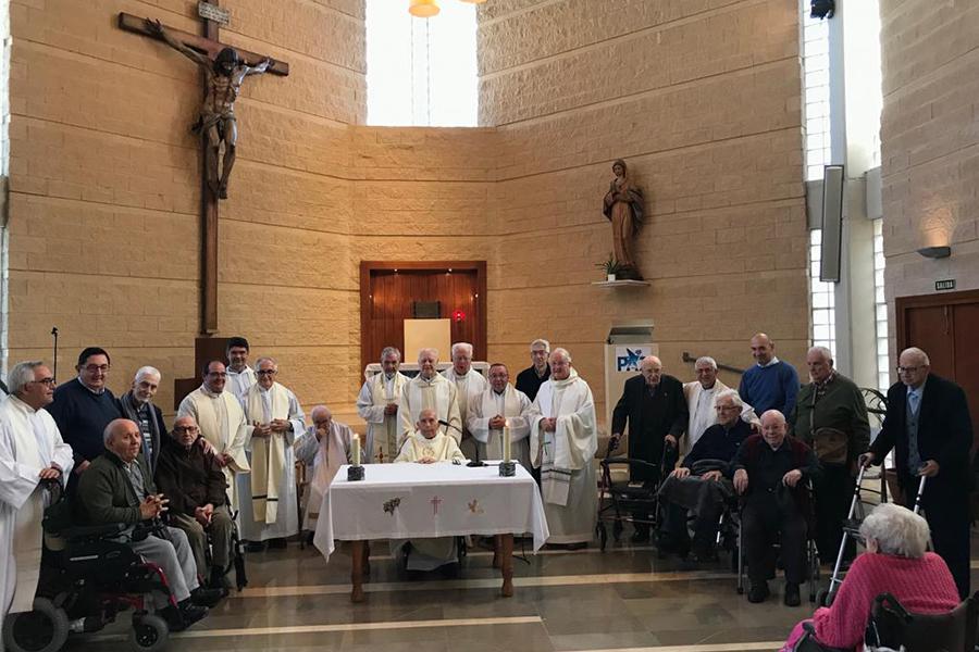 Eucaristía por el 70 aniversario de la ordenación sacerdotal de D.Amalio Horrillo, en el Centro Gerontológico Buen Samaritano