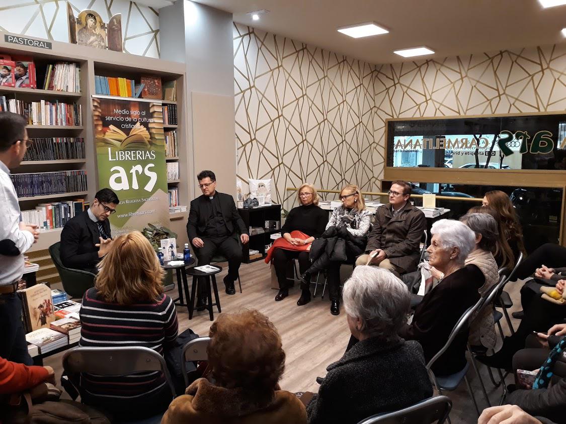 Presentación del libro “A piel de calle”, de Rafael J. Pérez Pallarés, en ARS Carmelitana