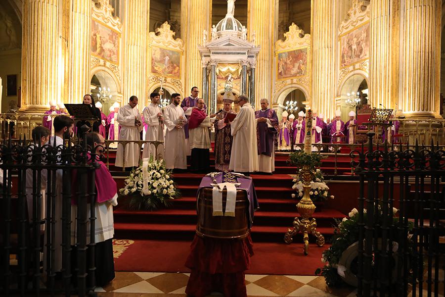 Misa exequial del cardenal Fernando Sebastián, en la Catedral de Málaga // S.FENOSA