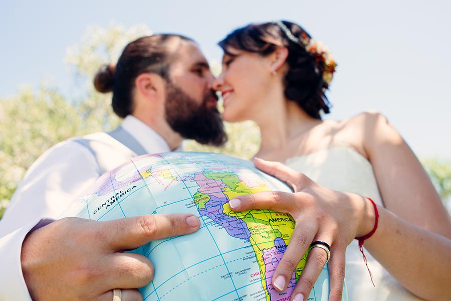 Álvaro García y Chabeli Macías: «En nuestro viaje de novios nos fuimos de voluntarios a Perú con Entreculturas»