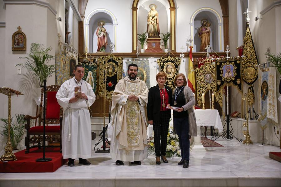 Eucaristía en la parroquia de Santa Ana (Algarrobo) con la participación de las Patronas Marianas de la Diócesis de Málaga // Y. MARTÍN