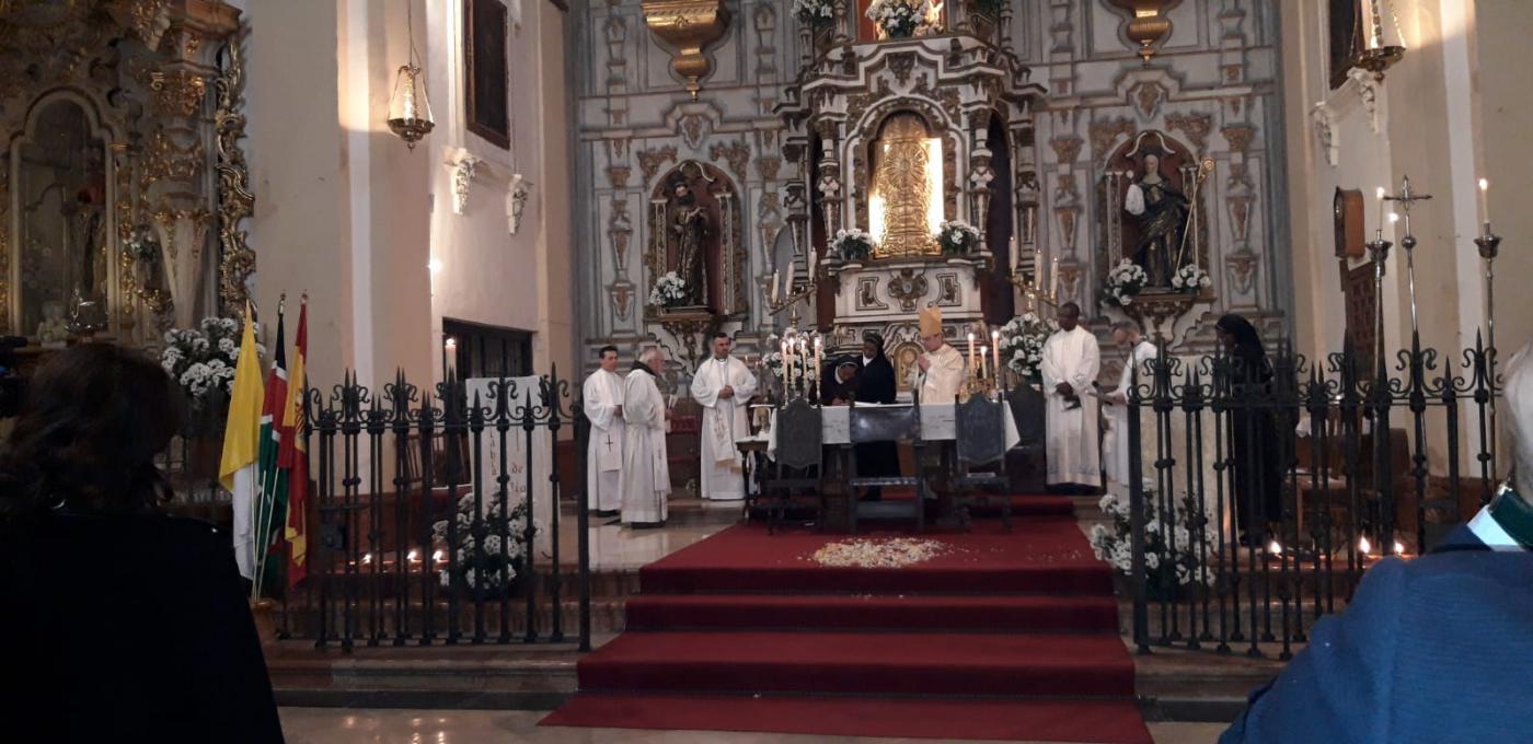 Profesión solemne de Sor Lucía Koki Mutinda en las Clarisas de Antequera