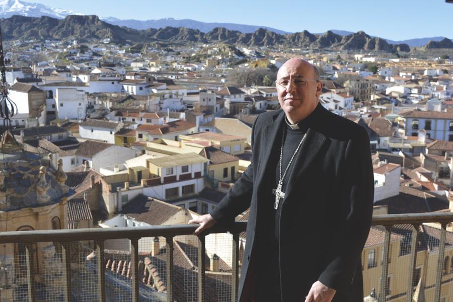 Mons. Francisco J. Orozco: «La rutina se lo carga todo. Hagamos nueva cada Pascua»