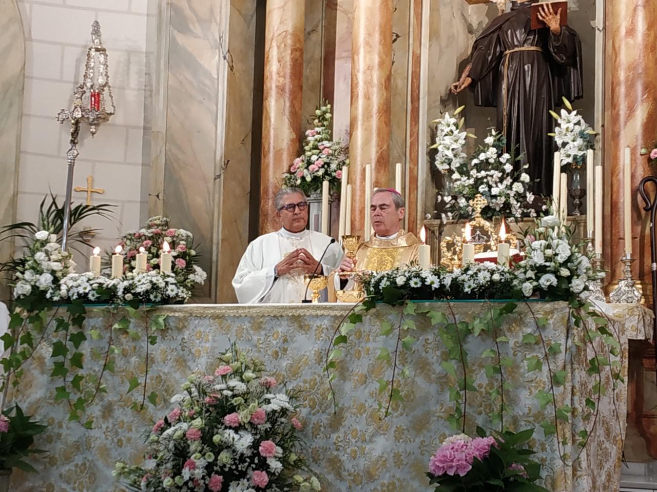 San Pedro de Alcántara recibe la Visita Pastoral del Obispo