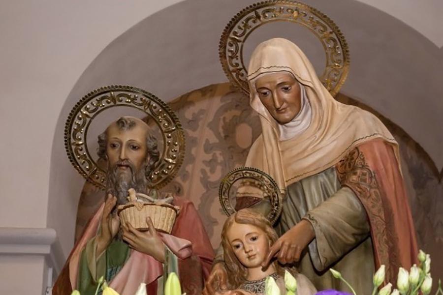 La parroquia de Algarrobo celebra la fiesta de su titular