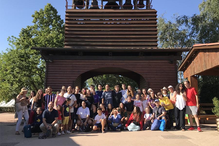 Varias parroquias peregrinan a Taizé