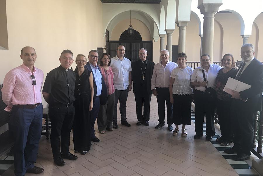 Juramento y profesión de fe de tres nuevos diáconos permanentes