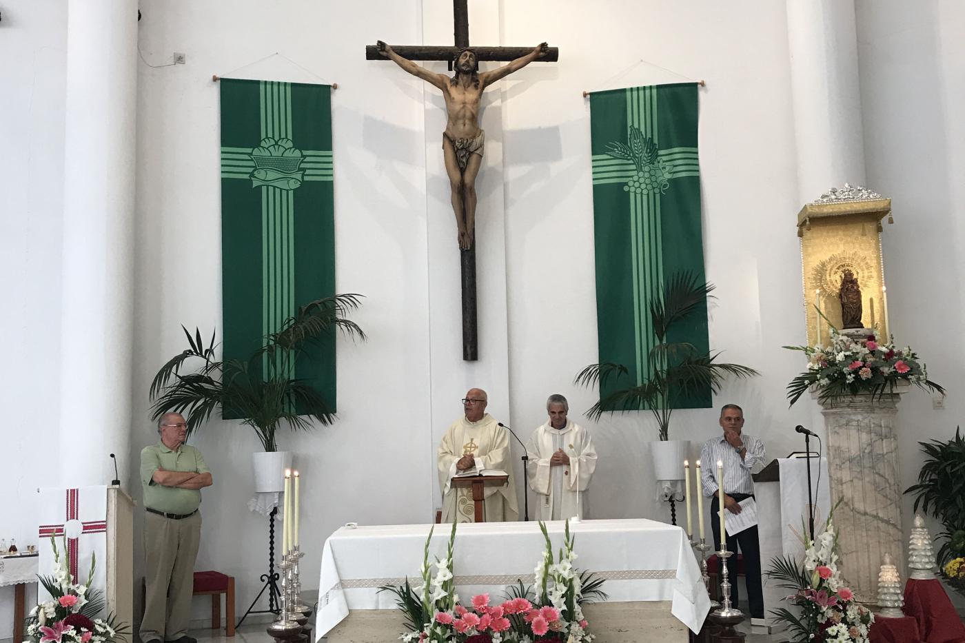 La parroquia de Nuestra Señora del Pilar celebra la fiesta de su titular