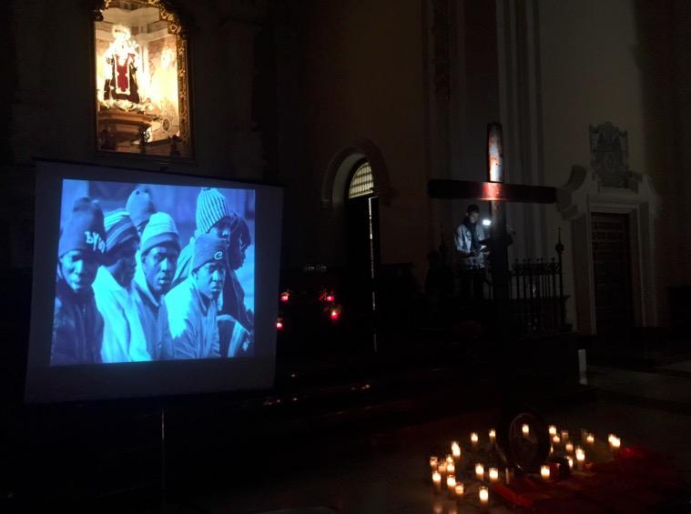 Vigilia de oración en la parroquia del Carmen (El Perchel)
