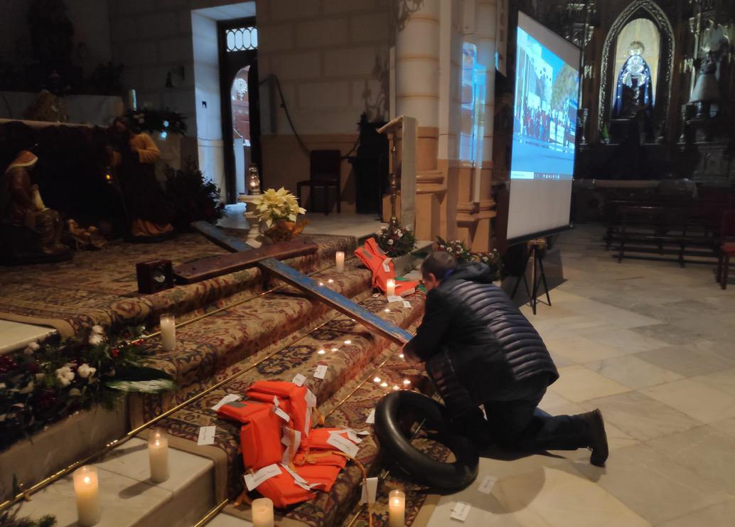 Vigilia de oración en la parroquia del Sagrado Corazón (Melilla)