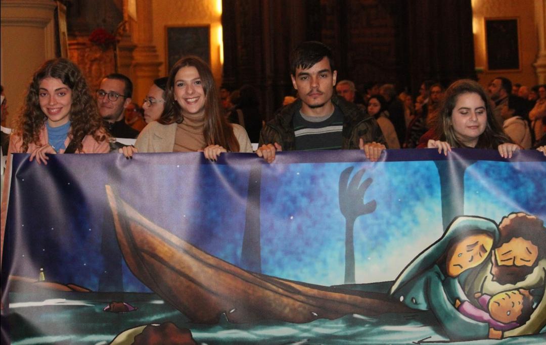 La Cruz de Lampedusa en la vigilia de Oración y concierto organizado por la delegación de Infancia y Juventud 