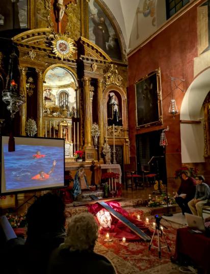 La Cruz de Lampedusa, en su parada en la parroquia de la Divina Pastora