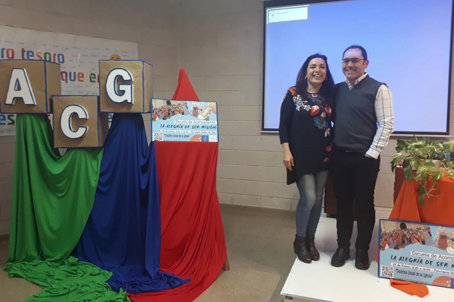 Sesión de la Escuela de Acompañantes de ACG Málaga 