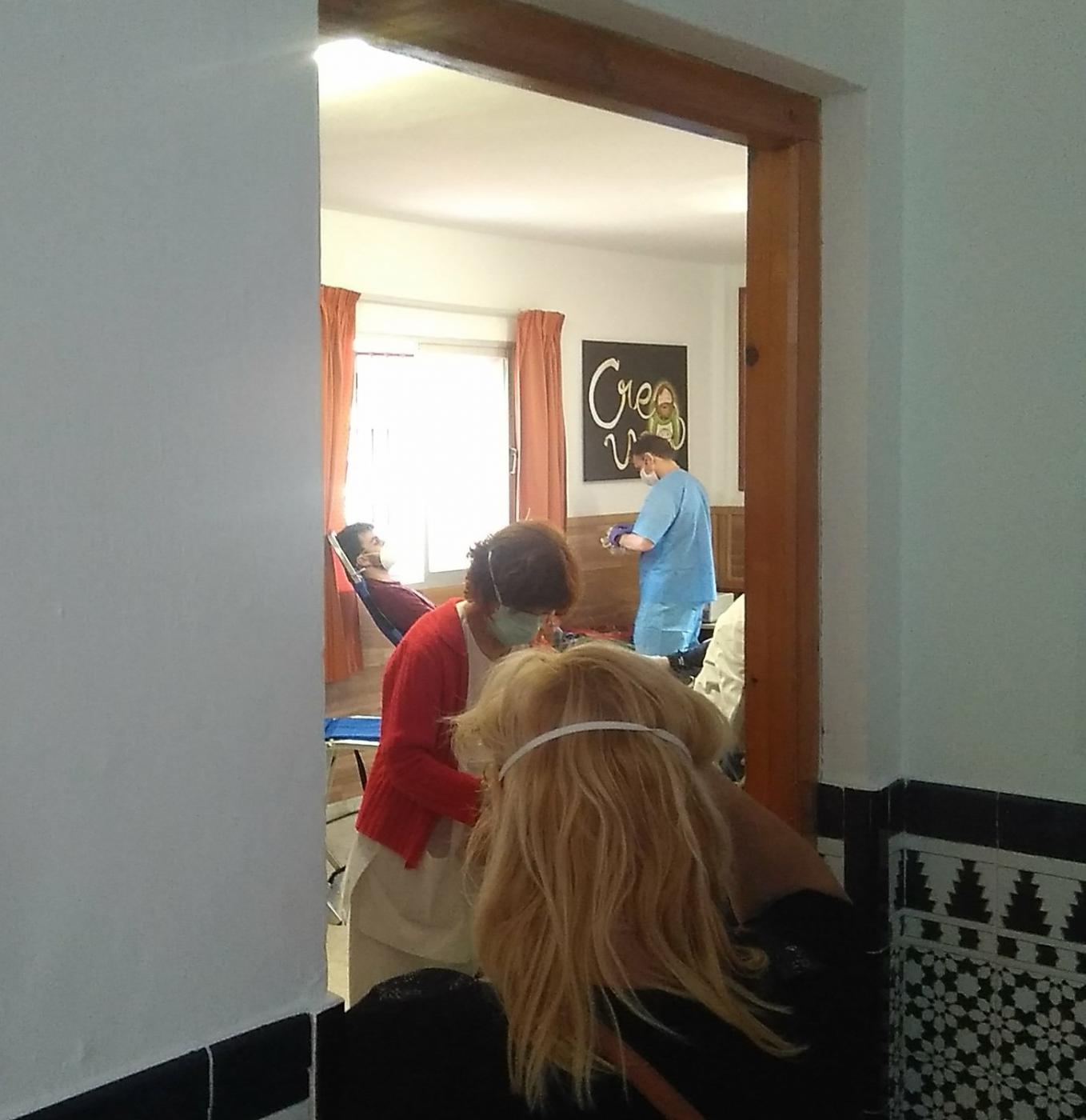 Donación de sangre durante la pandemia en la parroquia Virgen del Camino