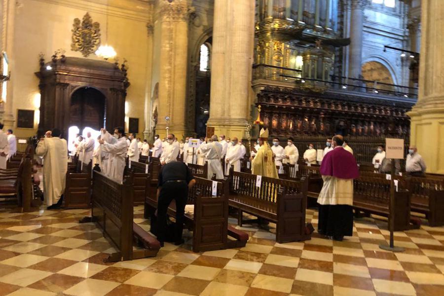 D. Jesús Catalá: «Sois un regalo para la Iglesia y para mí»