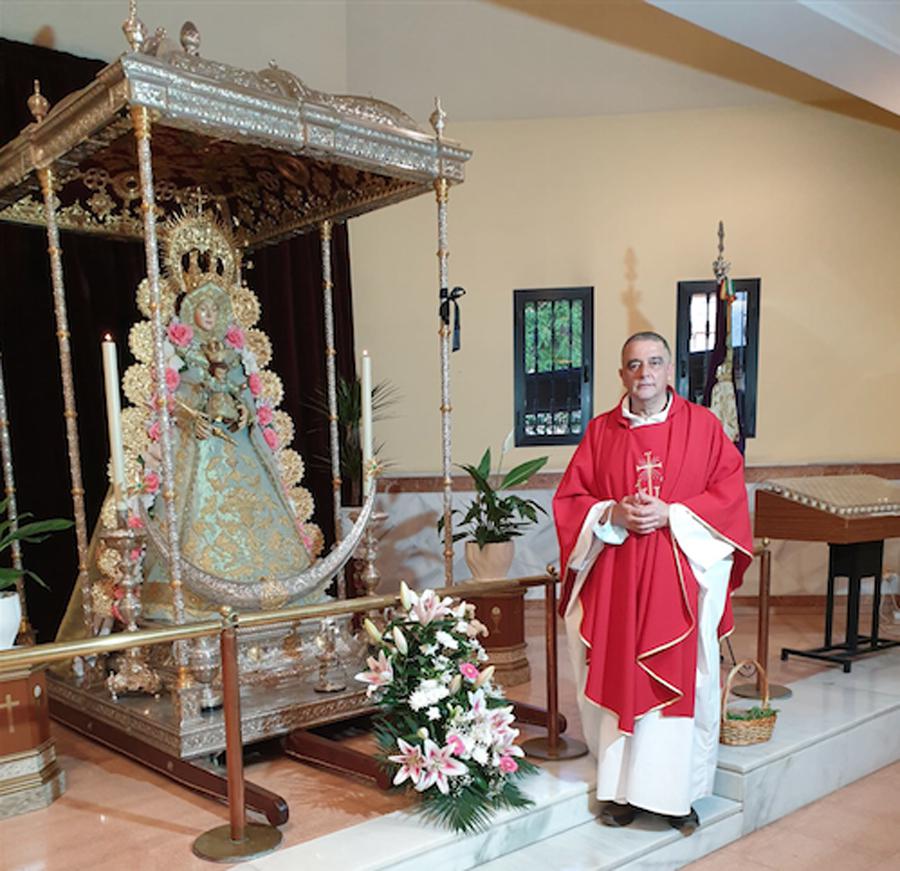 Manuel Roldán, párroco de Virgen del Rocío, en Estepona