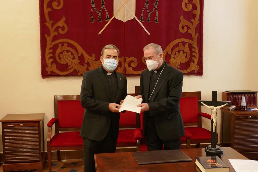 Jura y profesión de fe de tres nuevos vicarios episcopales // T. CORPAS