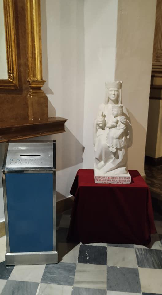 La imagen fue expuesta para la veneración de los fieles en el templo antes de su colocación en la montaña