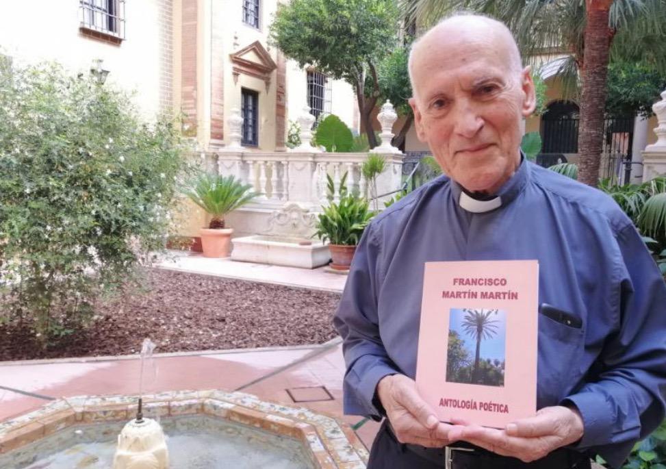El sacerdote Francisco Martín presenta su antología poética