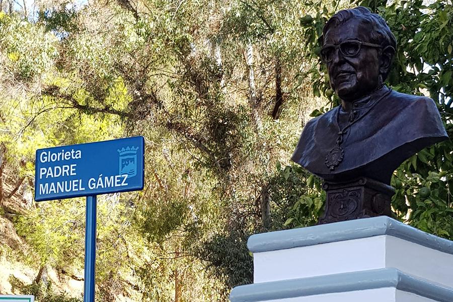 Inauguración de un busto del Padre Gámez