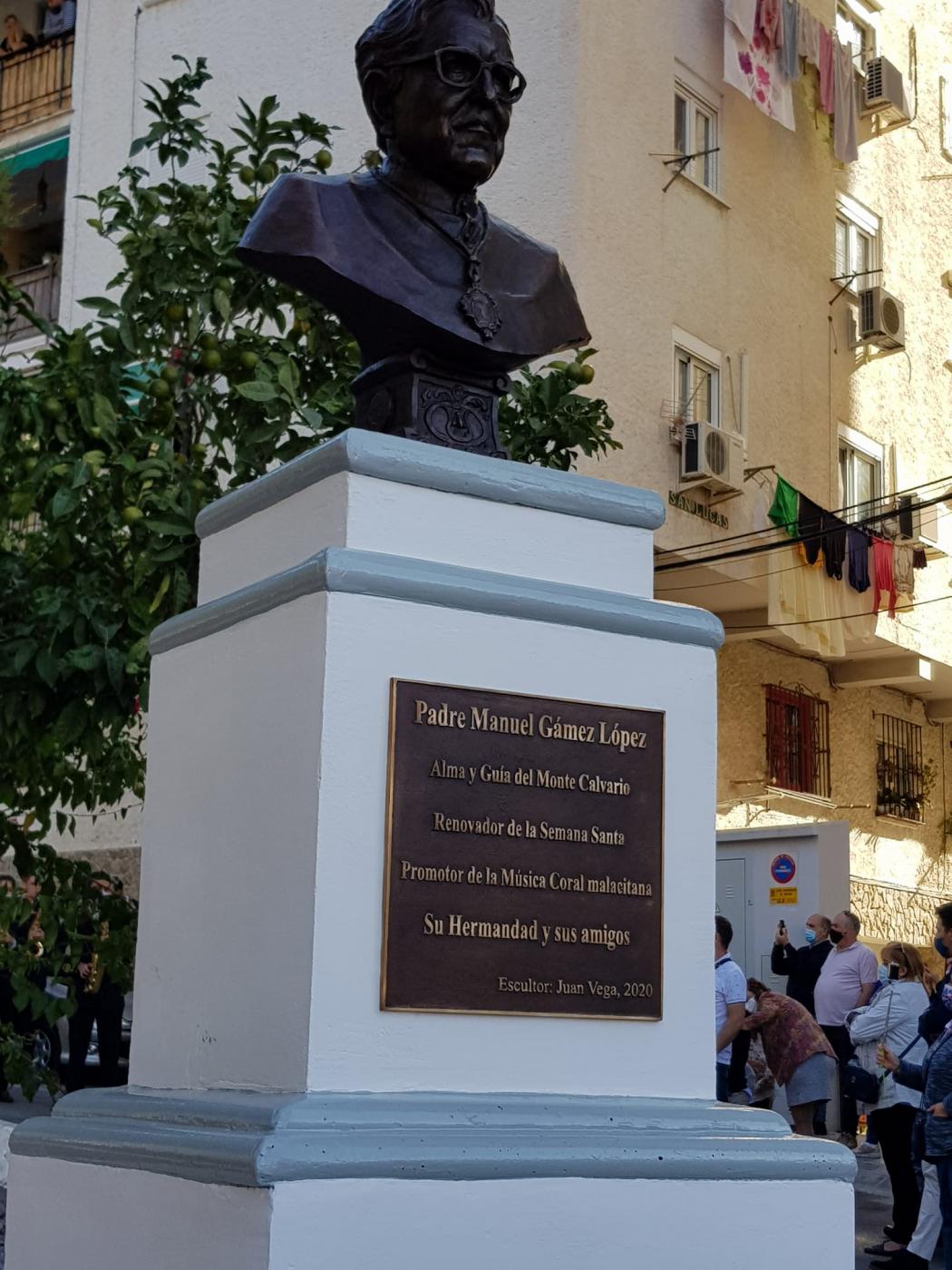 Inauguración del busto de D. Manuel Gámez en la glorieta que lleva su nombre en la subida al Monte CalvarioInauguración del busto de D. Manuel Gámez en la glorieta que lleva su nombre en la subida al Monte Calvario