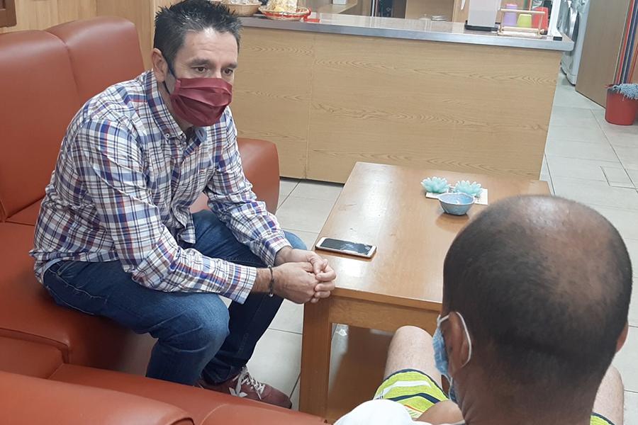 El día a día en el centro de acogida nocturna Calor y café // I. MARTOS