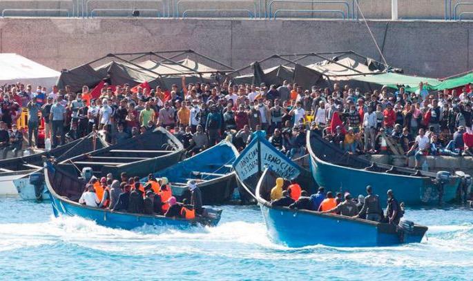 Los obispos españoles quieren brindar 'una luz de esperanza para los menores migrantes'