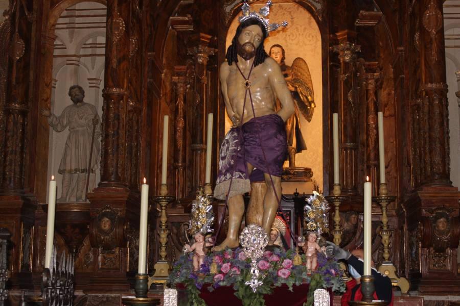 Las televisiones retransmiten el Vía Crucis de  Catedral