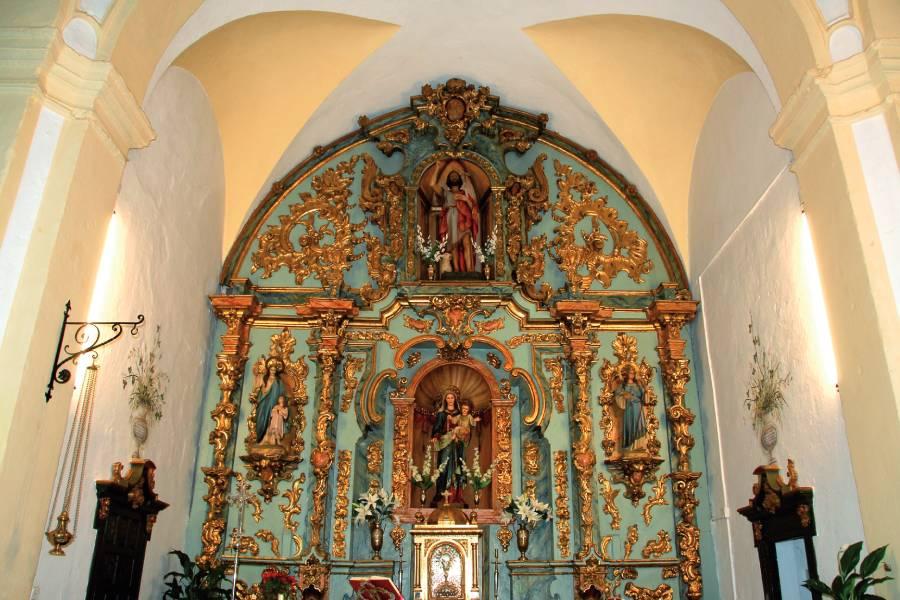 Parroquia de San Juan Bautista en Cuevas Bajas